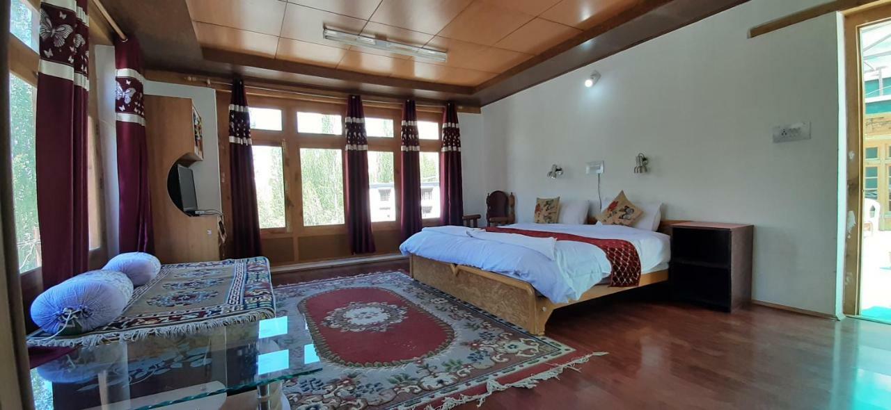Youthok Guest House Leh Exterior photo